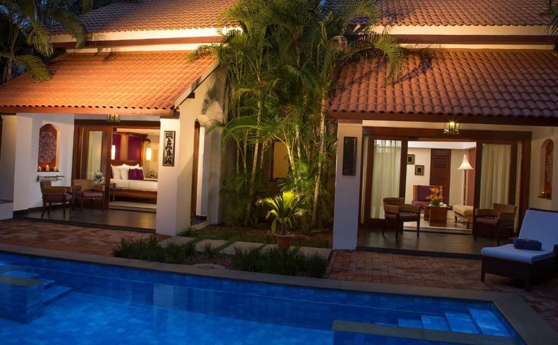 Pool villas