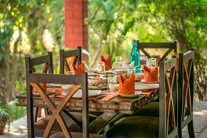 Al fresco dining