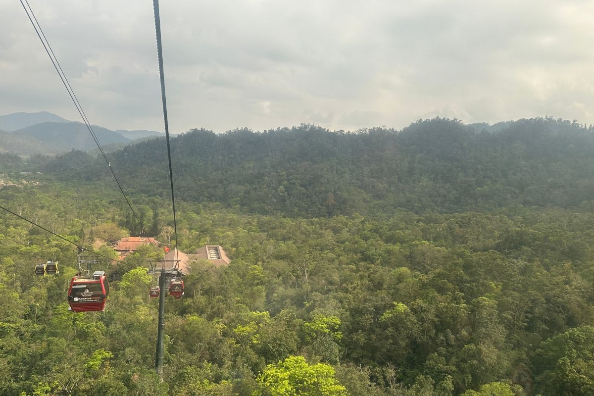 Yen Tu cable car