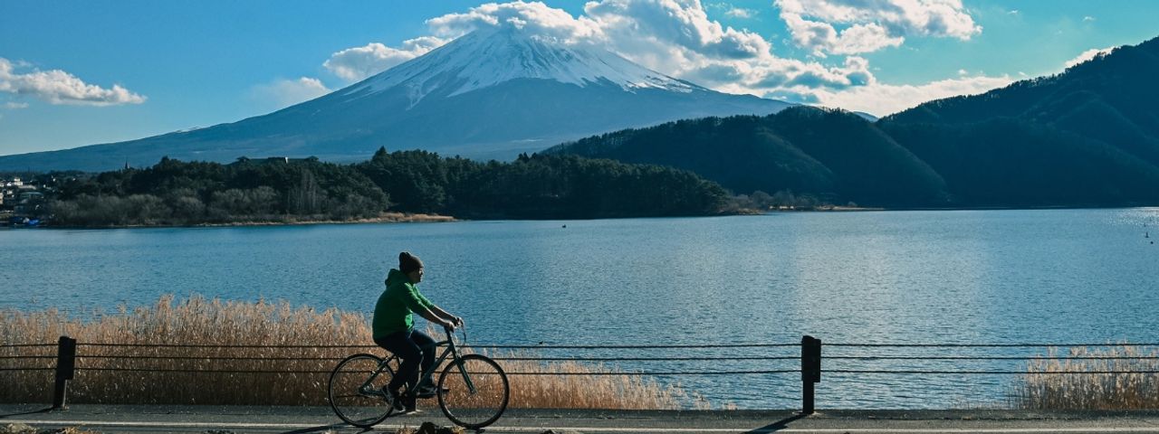 Lake in Japan in Winter