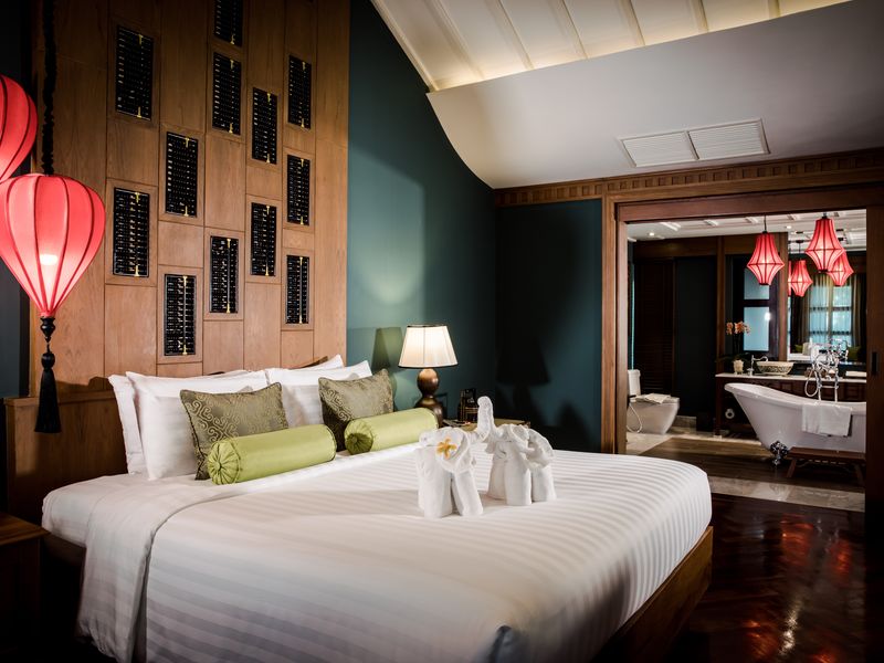 Double bedroom with bath at Na Nirand