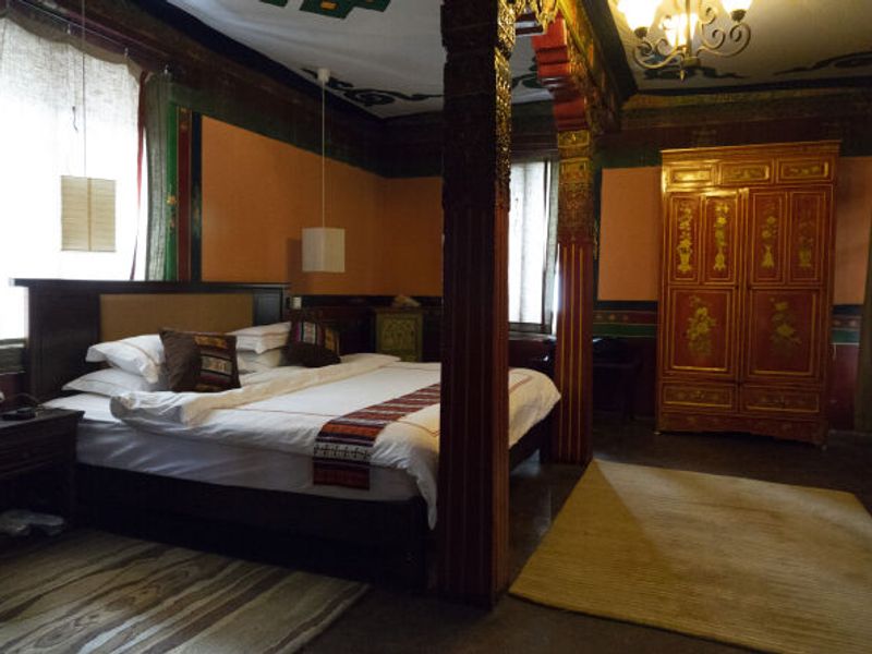 Double bedroom at Yabshi Phunkhang