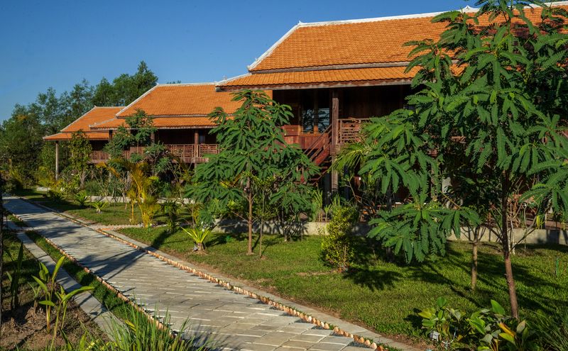 Spacious green surroundings