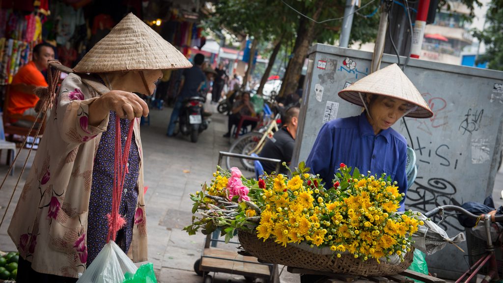 Ladies with flowers Hanoi