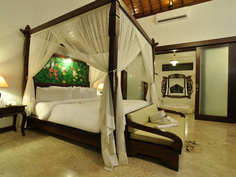Jacuzzi Villa at Puri Mas Lombok Indonesia