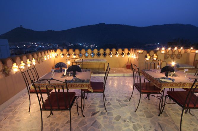 Rooftop dining