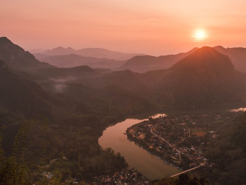 Nong Khiaw