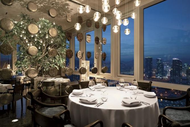 Dining at the Park Hyatt Busan