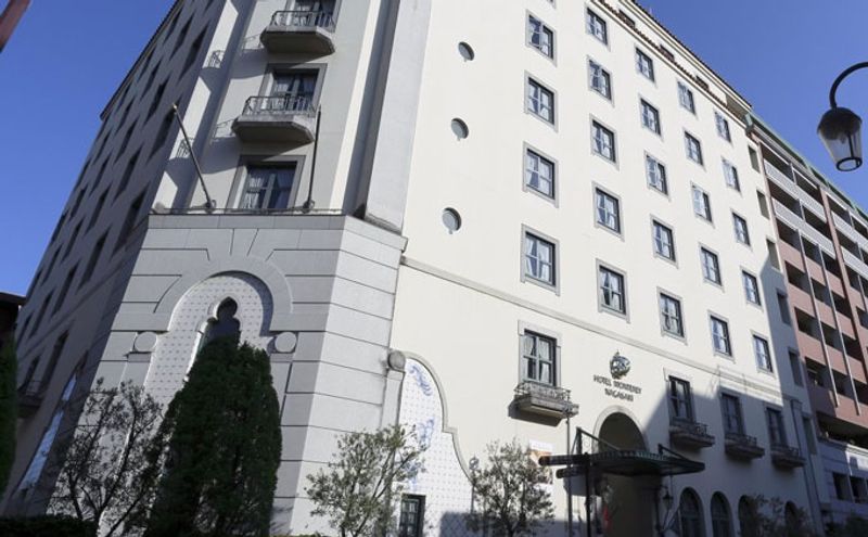 Hotel Monterey