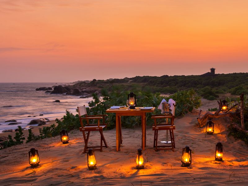 Chena Huts beach dining