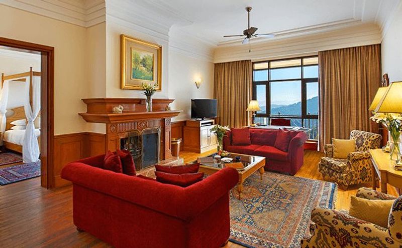 Lord Kitchener Suite seating area