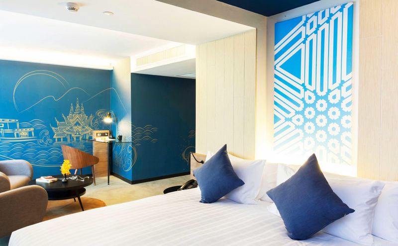 Executive Corner room