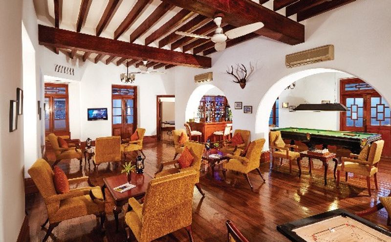 Lounge bar with billiards