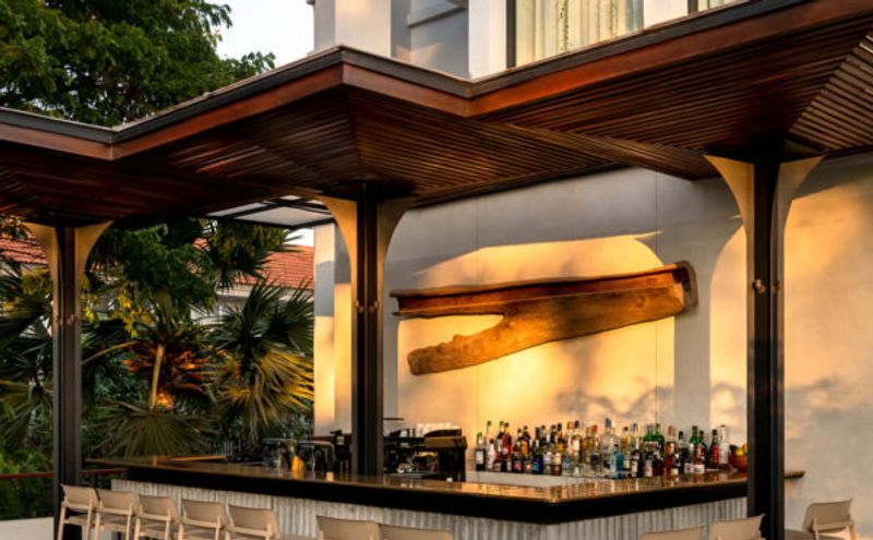 Poolside bar