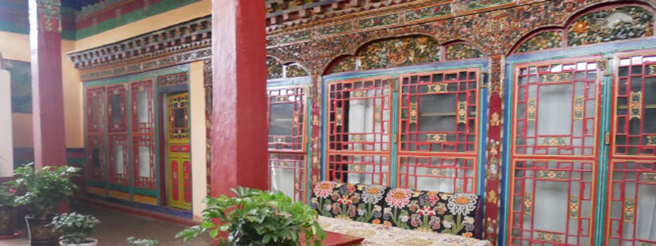Yabshi Phunkhang