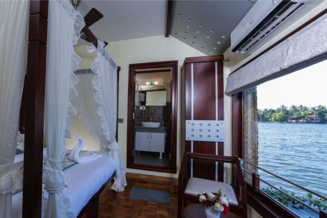 Bluejelly Opal bedroom