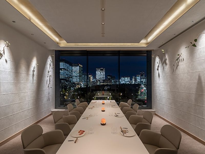 Dining room at Palace Hotel Tokyo