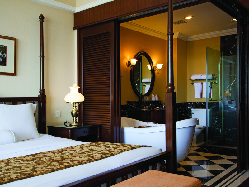 Bedroom with bath at Majestic Malacca