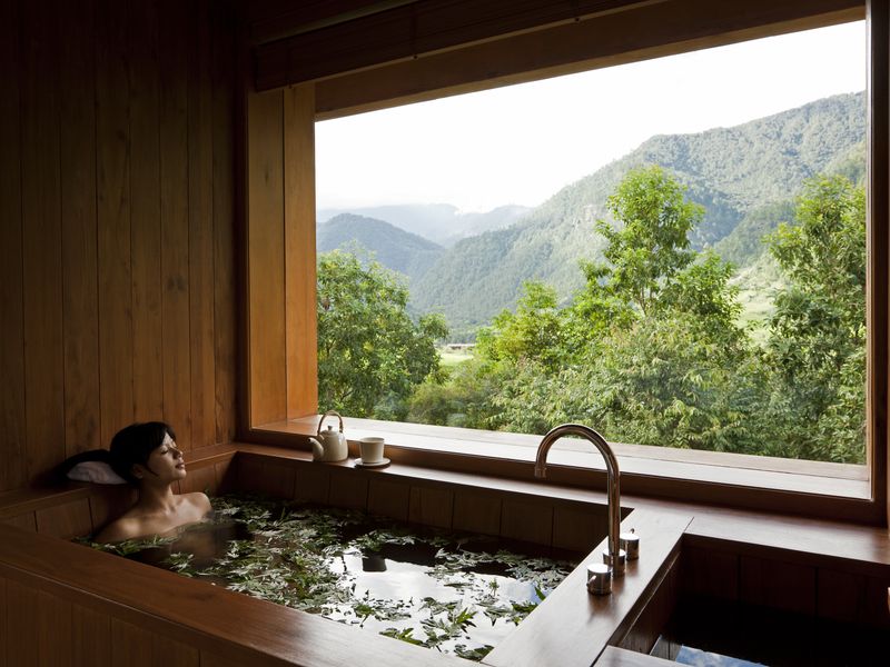 COMO Punakha Hot Stone Bath