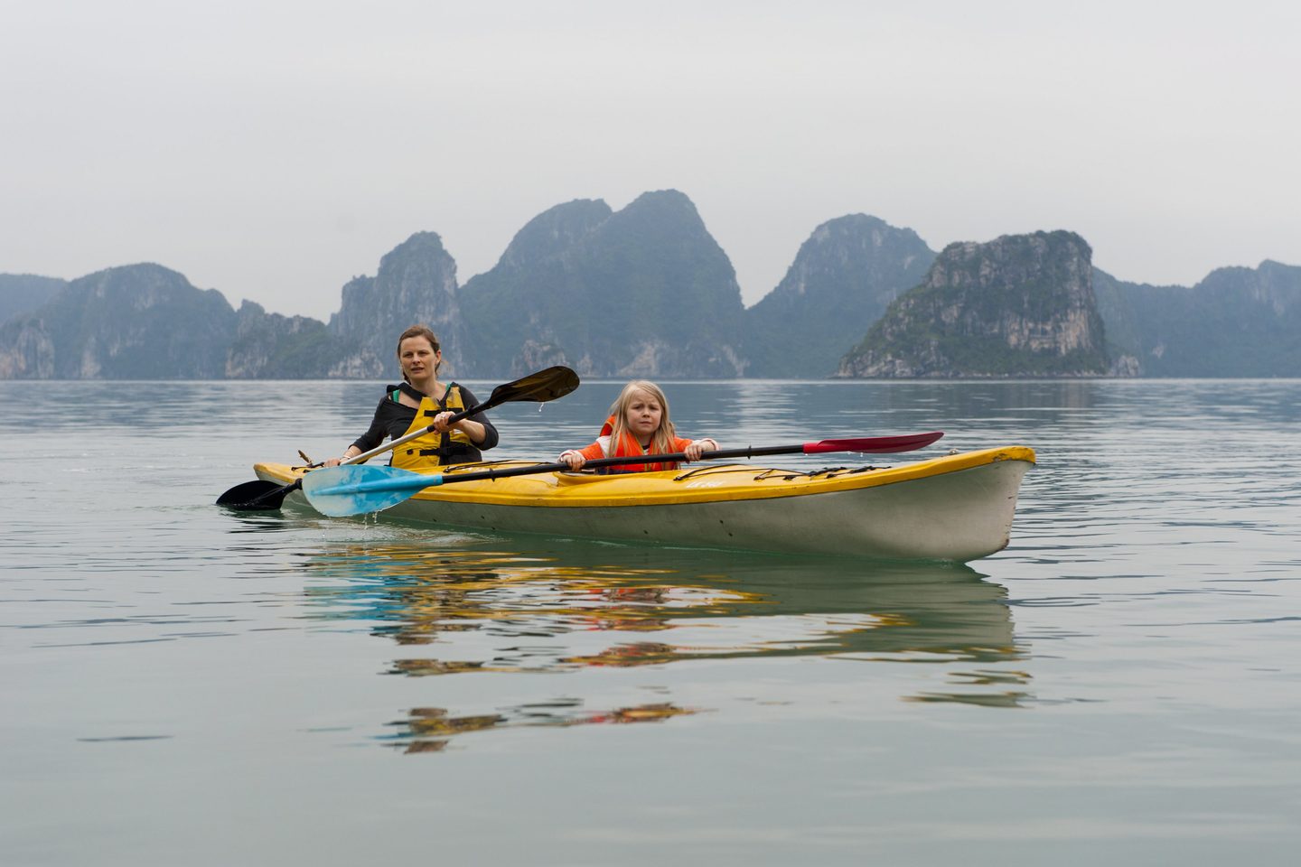 kayak Halong Bay
