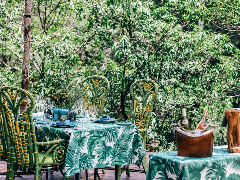 Outdoor restaurant at Shinta Mani Wild