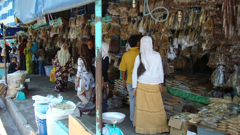 People browsing at a market in Kota Kinabalu Borneo