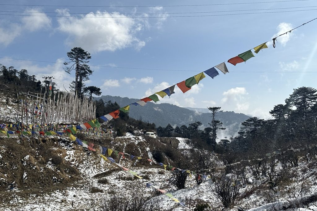 monks in a pickup truck, Bhuatn