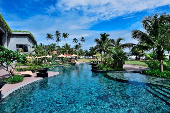 Beachfront pool