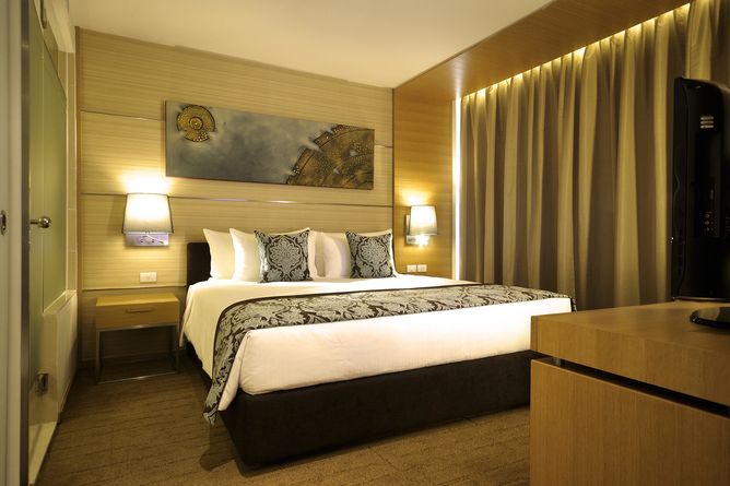 Deluxe room bedroom